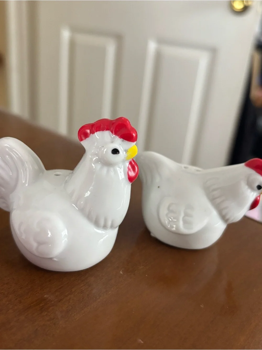 Ceramic White Hen Salt and Pepper Shaker Set with Red Accents